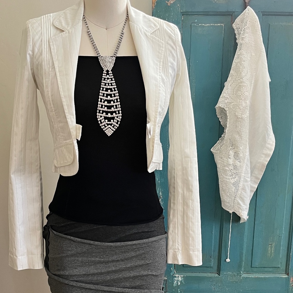 Guess white pinstripe cropped jacket XS